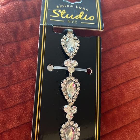 NWT Aimee Lynn Studio NYC crystal headband - Picture 2 of 3